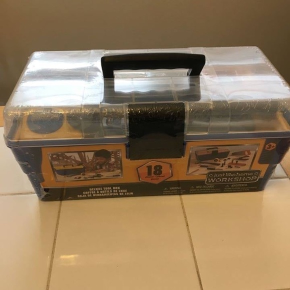 BRAND NEW sealed 18 piece deluxe tool box / workshop toy - Picture 3 of 5